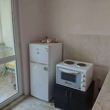 Cosy 1 Bedroom Close To Shops And Center Varna