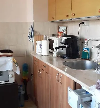 Cosy 1 Bedroom Close To Shops And Center