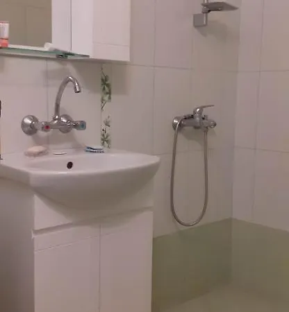 Cosy 1 Bedroom Close To Shops And Center * Varna