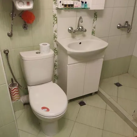 Cosy 1 Bedroom Close To Shops And Center Appartement *